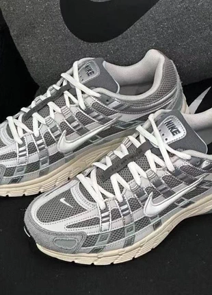 Nike P6000 Grey & Silver, marque: Nike, état: Neuf avec étiquette, taille: 41, 70,00 €, 74,20 € Protection acheteurs incluse
