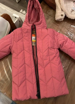 Nieuwe winterjas wibra maat 110/116, marque: Wibra, état: Neuf avec étiquette, taille: 6 ans / 116 cm, 7,50 €, 8,58 € Protection acheteurs incluse