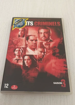 Esprits criminels intégrale saison 3, zustand: Sehr gut, 7,00 €, 8,05 € inklusive Vinted-Käuferschutz