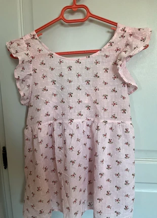 Petit haut à fleurs et à volants, brand: Peace n' Love, condition: Very good, size: S / 36 / 8, €3.00, €3.85 includes Buyer Protection