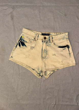 Jeans short, staat: Goed, maat: S / 36 / 8, € 9,00, € 10,15 inclusief Kopersbescherming