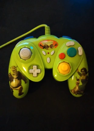 Manette Gamecube Shrek, brand: GAMECUBE, condition: Very good, €27.00, €29.05 includes Buyer Protection