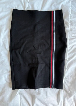 Summer Black Skirt – Stradivarius – Size 36, marque: Stradivarius, état: Très bon état, taille: S / 36 / 8, 6,00 €, 7,00 € Protection acheteurs incluse