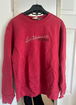 Levi’s red sweatshirt vintage jumper, brand: Levi's, condition: Very good, size: M / UK 12-14, £5.00, £5.95 includes Buyer Protection