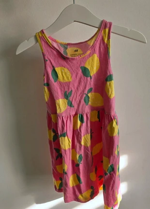 Dress lemon 104 cm, brand: H&M, condizioni: Ottime, taglia: 4 anni / 104 cm, €2.50, €3.33 include la Protezione acquisti