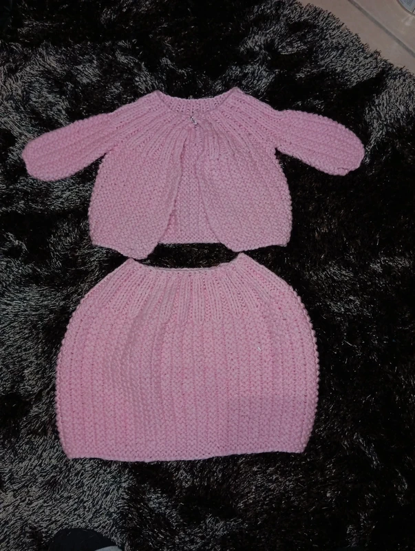 Lot vêtements bébé fille 1 mois 43 pièces - photo numéro 2