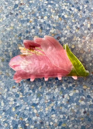 Pince cheveux fleur lys rose irisé, brand: Boutique indépendante, condizioni: Ottime, €6.00, €7.00 include la Protezione acquisti