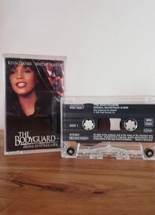 K7, cassette audio the Bodyguard, état: Très bon état, 4,00 €, 4,90 € Protection acheteurs incluse