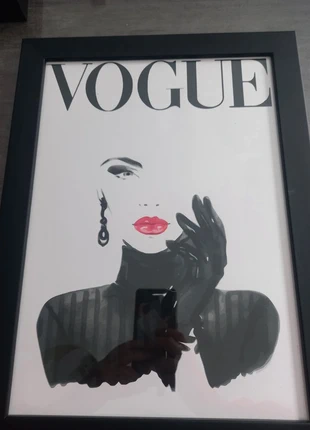 Cadre noir avec femme style vogue, marque: Vogue, état: Très bon état, 8,00 €, 9,10 € Protection acheteurs incluse