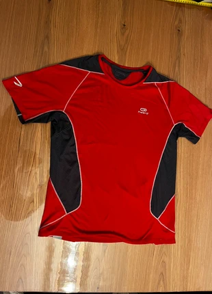 Tee-shirt kalenji homme rouge taille M, marque: Kalenji, état: Très bon état, taille: M, 2,00 €, 2,80 € Protection acheteurs incluse