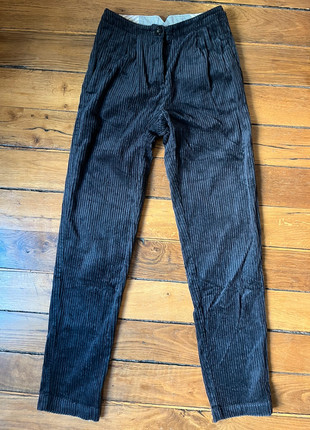 Pantalon velours Sessun, marque: Sessun, état: Très bon état, taille: XS / 34 / 6, 25,00 €, 26,95 € Protection acheteurs incluse