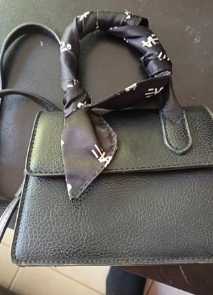 Sac noir Eva Queen avec anse foulard stylée, brand: Eva, condizioni: Ottime, €8.00, €9.10 include la Protezione acquisti