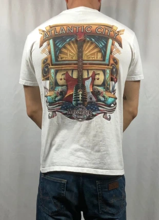 T-shirt Hard Rock Café Atlantic City taille M, merk: Hard Rock Café, staat: Goed, maat: M, € 14,99, € 16,44 inclusief Kopersbescherming Pro