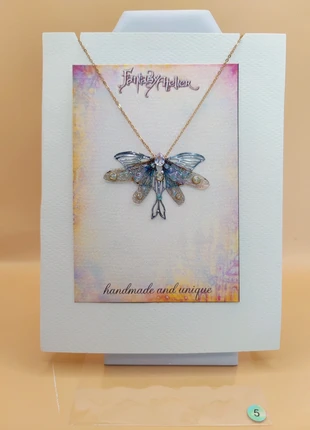 Handmade fairy wings necklace, merk: fantasyatelier, staat: Nieuw met prijskaartje, € 19,95, € 21,65 inclusief Kopersbescherming