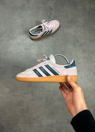 Chaussure/ Sneakers Addidas Spezial Rose en daim Taille 40 1/3 en très bon état, marque: adidas, état: Très bon état, taille: 40, 35,99 €, 38,49 € Protection acheteurs incluse
