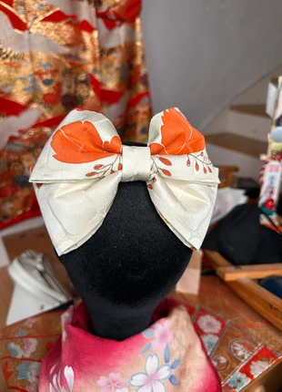 Barrette kimono japonais en soie, merk: Kimono, staat: Nieuw zonder prijskaartje, € 12,00, € 13,30 inclusief Kopersbescherming Pro