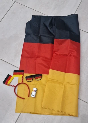 Lot supporter déguisement allemagne, état: Neuf sans étiquette, taille: Autre, 12,00 €, 13,30 € Protection acheteurs incluse