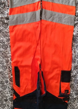 Pantalon haute visibilité, merk: workwear 1880 / LMA, staat: Heel goed, maat: M, € 8,00, € 9,10 inclusief Kopersbescherming