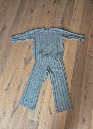 H&M zwangerschaps thuis pak, marque: H&M, état: Très bon état, taille: L / 40 / 12, 5,00 €, 5,95 € Protection acheteurs incluse