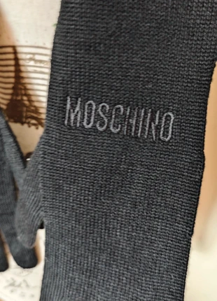 Sciarpa Moschino nera, marca: Moschino, estado: Muy bueno, 180,00 €, 189,70 € Protección al comprador incluida