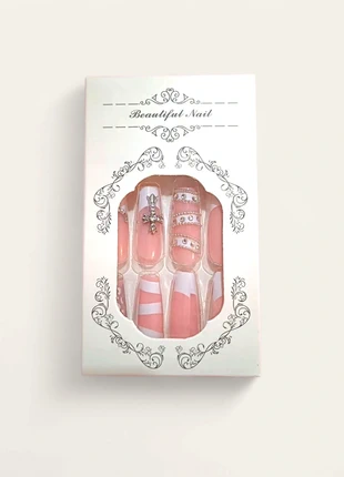 NEW! unghie finte Emo Gothic & Punk Y2K 24 pezzi lunghe con croci brillantini rosa french bianco, marca: Beautiful Nail, estado: Novo com etiquetas, €7.99, €9.09 inclui Proteção do Comprador