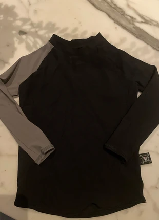 UV shirt kids, marque: Nununu, état: Très bon état, taille: 24-36 mois / 92 cm, 7,50 €, 8,58 € Protection acheteurs incluse