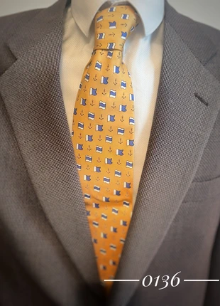 Cravate doré et bleu Lucca Giove 100% soie • Cravatta Lucca Giove oro e blu 100% seta, merk: Lucca Giove, staat: Heel goed, € 13,90, € 15,30 inclusief Kopersbescherming Pro