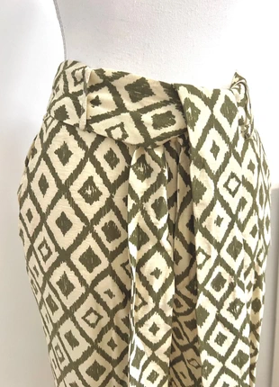 Pantalón estampado lazo, marca: Mango, estado: Novo com etiquetas, tamanho: S / 36 / 8, €20.00, €21.70 inclui Proteção do Comprador