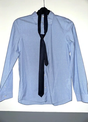 Klassisches blau gestreiftes Hemd mit eleganter Krawatte – Größe 170 (14Y+), marque: H&M, état: Très bon état, taille: 15 ans / 170 cm, 7,00 €, 8,05 € Protection acheteurs incluse