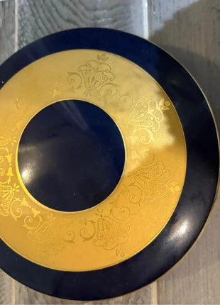 Boîte en porcelaine de Limoges Castel – Bleu cobalt & or fin, brand: Porcelaine de limoges, condition: Good, €40.00, €42.70 includes Buyer Protection