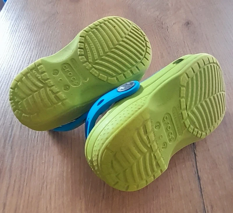 Deux paires de chaussures saison été garçons - photo numéro 4