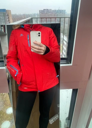 Red Salomon skijacket, merk: Salomon, staat: Heel goed, maat: S / 36 / 8, € 75,00, € 79,45 inclusief Kopersbescherming