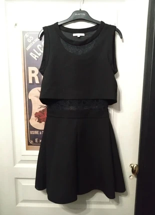 Robe Maje Noire Courte T36 Sans Manche Dentelle Haut et Ventre Soirée Gala, brand: Maje, condition: Very good, size: S / 36 / 8, €60.00, €63.70 includes Buyer Protection