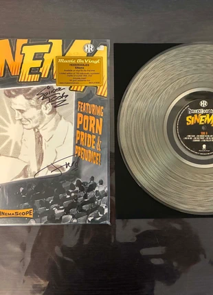 Gesigneerde vinyl Heideroosjes Sinema, état: Très bon état, 32,00 €, 34,30 € Protection acheteurs incluse