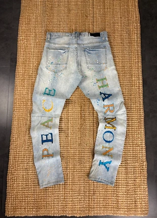 Jean Bleu Clair Skinny Floqué et Brodé Style Hip Hop Taille 32x32, marque: Vintage Dressing, état: Bon état, taille: W32 | FR 42, 15,00 €, 16,45 € Protection acheteurs (Pro) incluse
