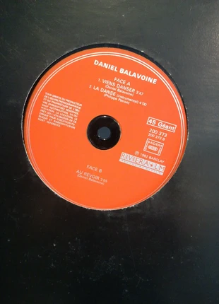 Maxi 45 T Daniel Balavoine (viens danser/1982), état: Bon état, 4,00 €, 4,90 € Protection acheteurs incluse