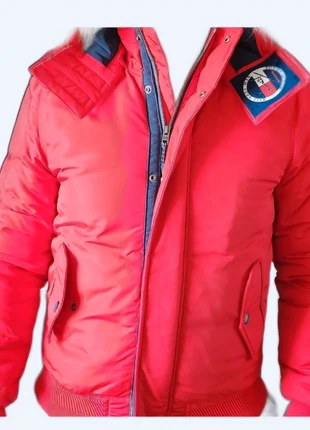 Blouson Tommy Hilfiger, merk: Tommy Hilfiger, staat: Heel goed, maat: M, € 45,00, € 47,95 inclusief Kopersbescherming