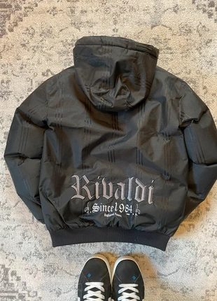 Manteau crop Rivaldi streetwear y2k brodé goth hip-hop 2000´S taille XS, marque: Rivaldi, état: Très bon état, taille: XS, 50,00 €, 53,20 € Protection acheteurs (Pro) incluse