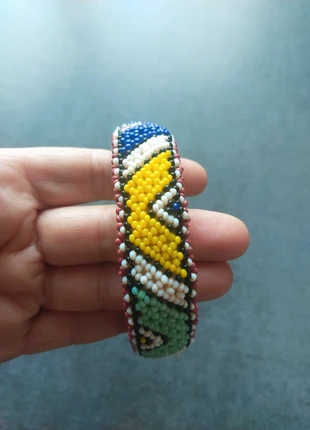 Braccialetto africano con perline di vetro, estado: Muito bom, €5.00, €5.95 inclui Proteção do Comprador