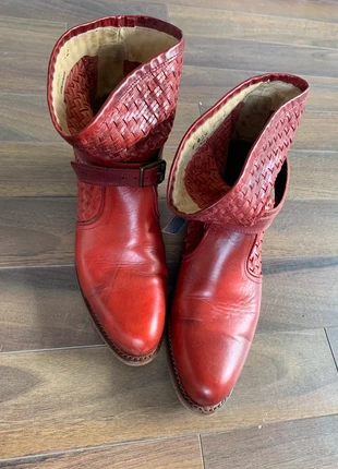 FRYE bottines rouges, marque: Frye, état: Très bon état, taille: 40, 50,00 €, 53,20 € Protection acheteurs incluse
