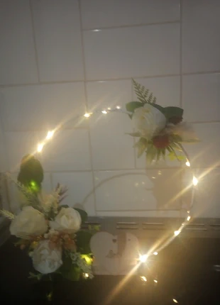 Cream rose and orange wedding centre piece/cake hoop, brand: Rose, condition: Very good, £10.00, £11.20 includes Buyer Protection