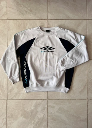 Sweat Umbro Vintage Blanc / Marine et Bleu XL, marque: Umbro, état: Très bon état, taille: XL, 37,00 €, 39,55 € Protection acheteurs incluse