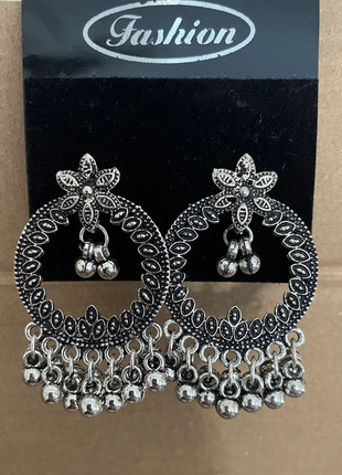 Orecchini indiani color argento silver jhumke, marque: Bollywood, état: Très bon état, 3,50 €, 4,38 € Protection acheteurs incluse