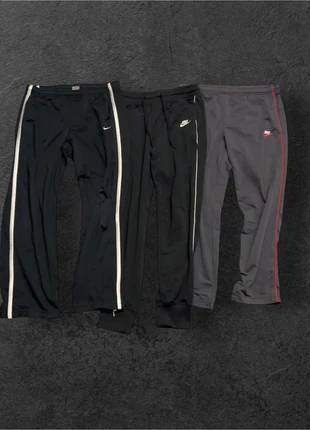 3er Nike 2000s Vintage Hosen Jogginghosen Bundle, marke: Nike, zustand: Sehr gut, größe: M, 99,99 €, 105,69 € inklusive Vinted-Käuferschutz