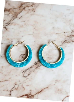 Boucles d'oreilles créoles dorées et bleu turquoise, marca: Boutique privée, estado: Muito bom, €3.00, €3.85 inclui Proteção do Comprador