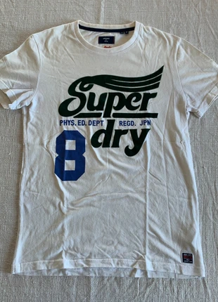 T-shirt manches courtes blanc Superdry | logos floqués vert et bleu poitrine | taille M homme, brand: Superdry, condizioni: Ottime, taglia: M, €8.00, €9.10 include la Protezione acquisti