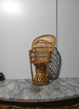 Emmanuelle wicker armchair-assembly stand, estado: Bom, €8.00, €9.10 inclui Proteção do Comprador