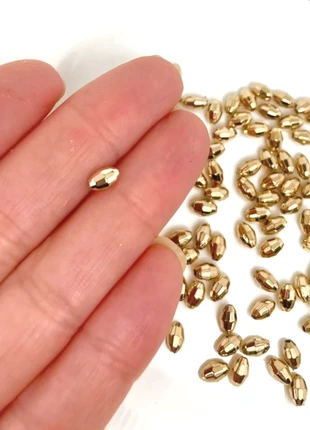 100 perles à facettés 4x6 mm en plastique dorés, condizioni: Ottime, €1.60, €2.38 include la Protezione acquisti