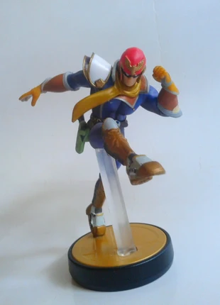Amiibo Captain Falcon N°18, brand: Nintendo, condizioni: Buone, €6.00, €7.00 include la Protezione acquisti