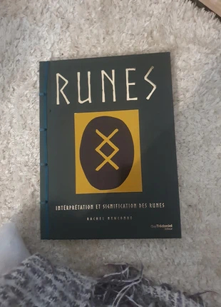 Runes, condizioni: Ottime, €9.99, €11.19 include la Protezione acquisti